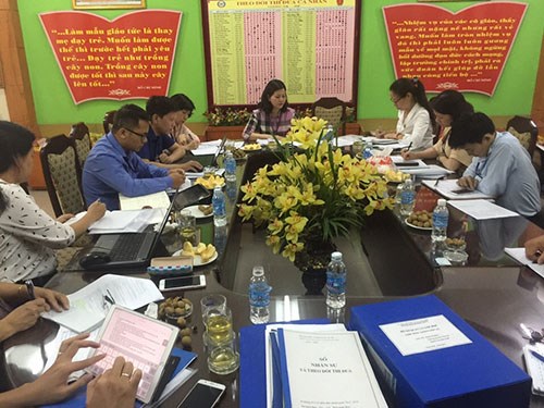 Trường mầm non Phúc Đồng đón đoàn kiểm tra của UBND Quận Long Biên thẩm định công tác thực hiện mô hình Trường học điện tử năm học 2016 – 2017.